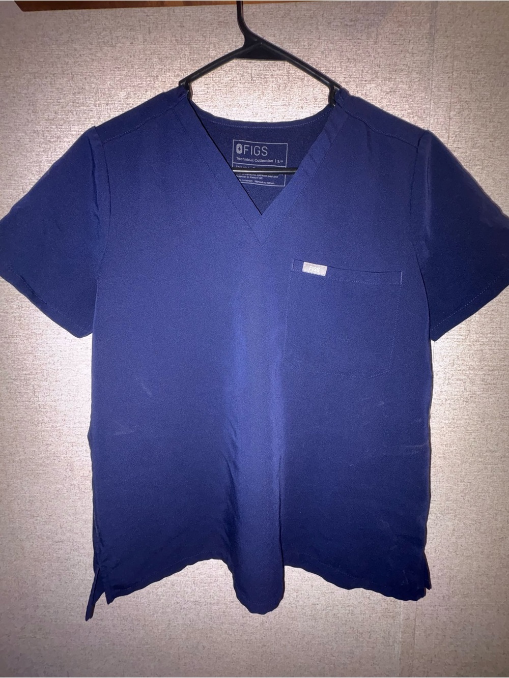 FIGS Navy Performance Medical Top